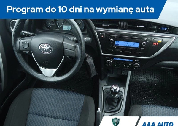 Toyota Auris cena 35000 przebieg: 119117, rok produkcji 2013 z Solec Kujawski małe 211